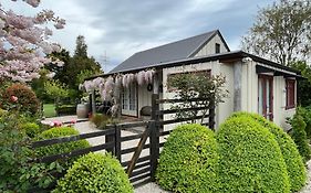 Tasman Village Cottage