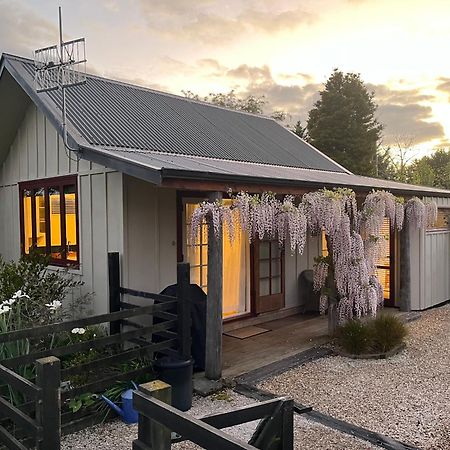 Tasman Village Cottage Exterior photo